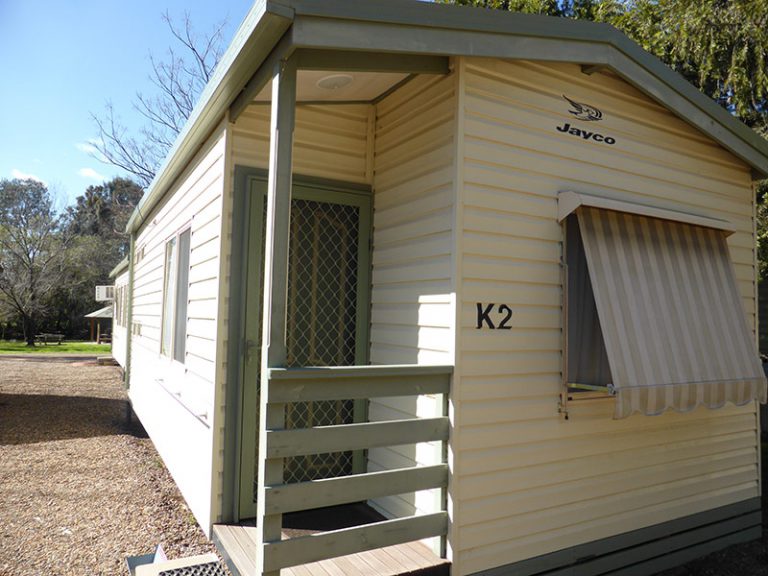 Ensuite Cabin - Denman van village